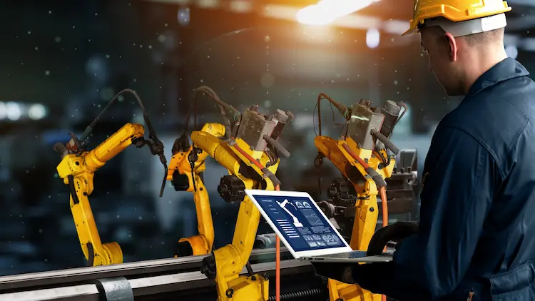 Wykres spadku liczby instalacji robotów przemysłowych w Polsce w latach 2021–2024